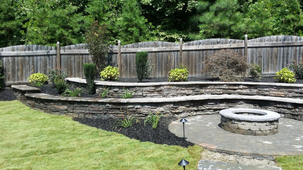 Retaining-Walls-Can-Level-Your-Yard