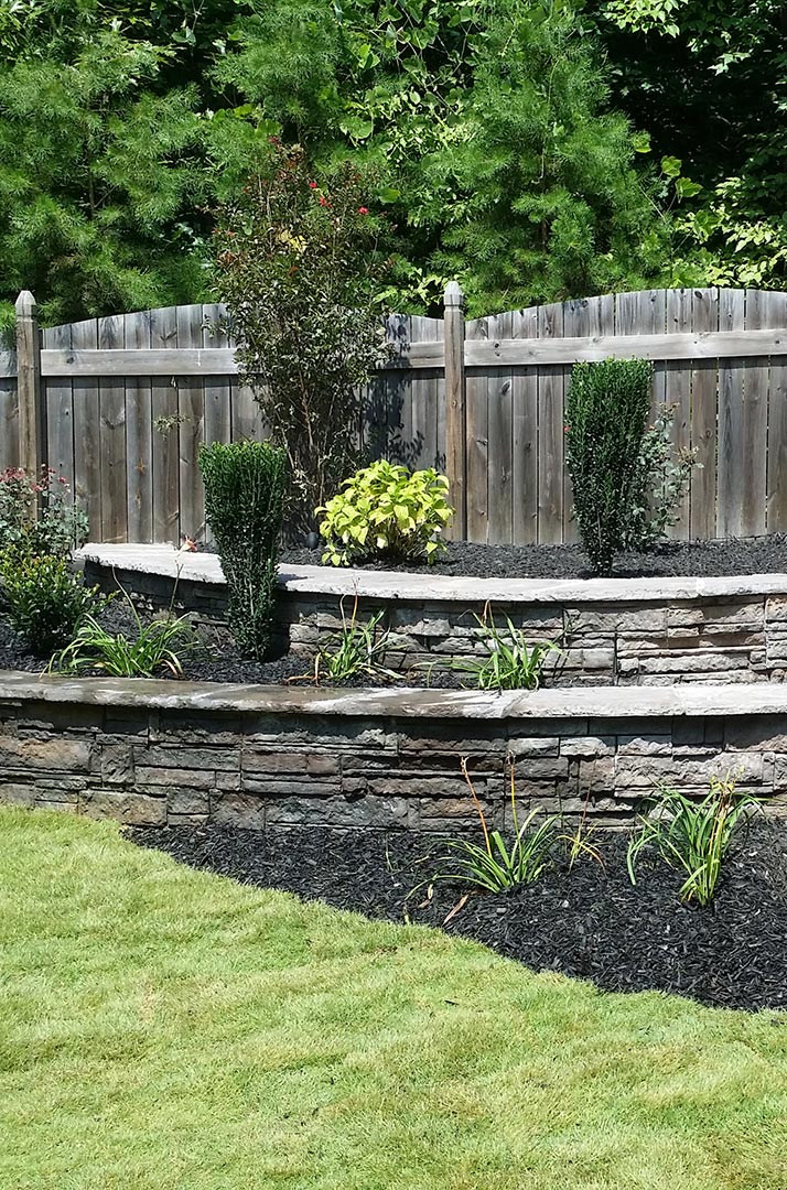 Retaining-Walls-Can-Level-Your-Yard